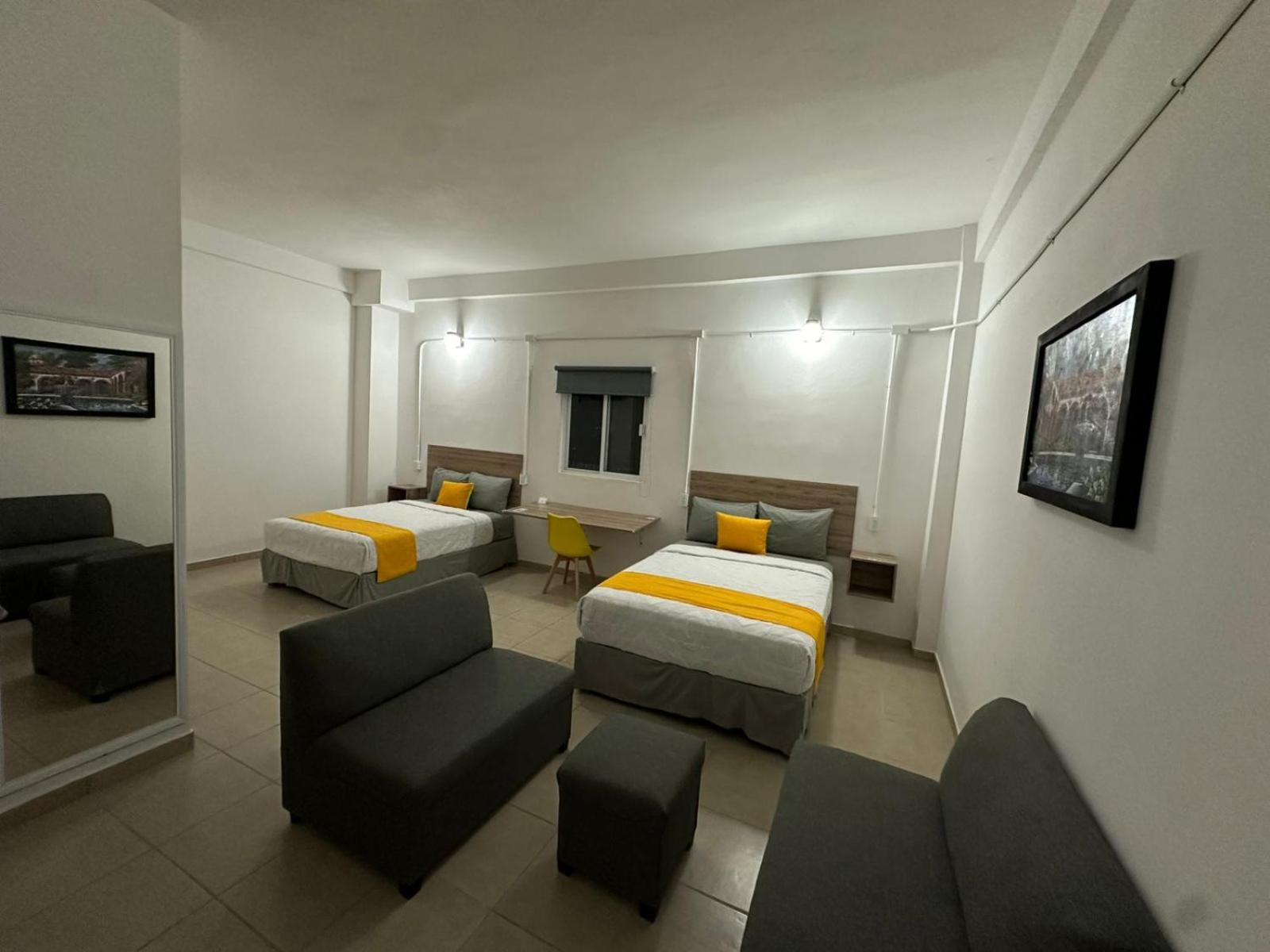 Hotel Plaza Centenario Juan Aldama Luaran gambar