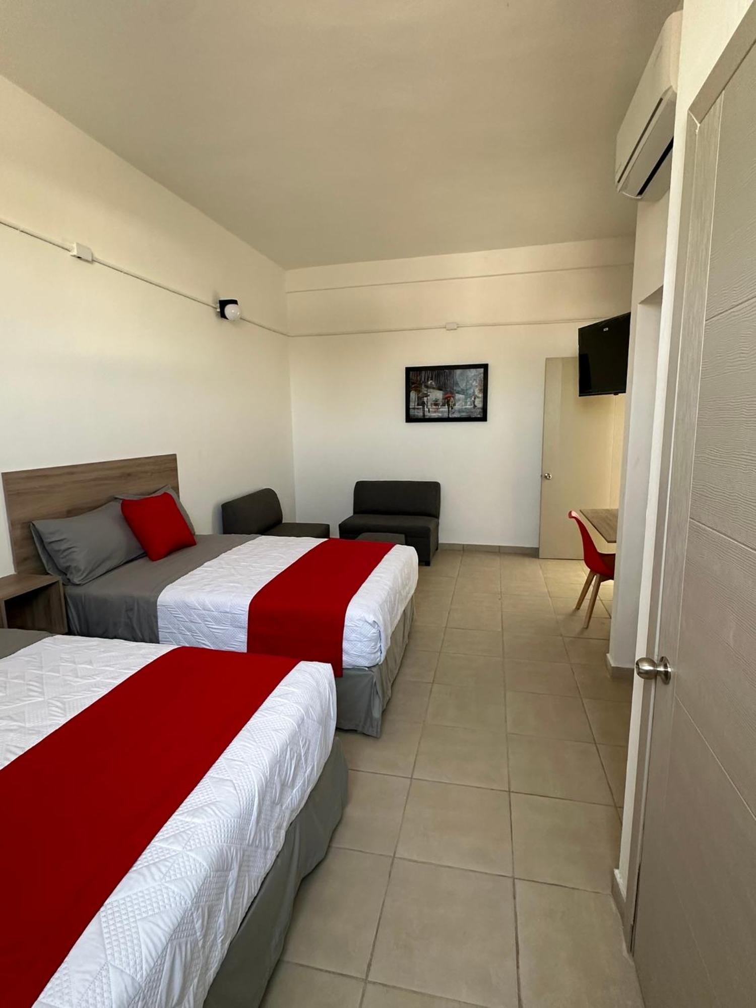 Hotel Plaza Centenario Juan Aldama Luaran gambar